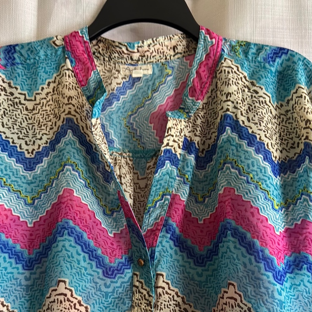 Colorful Zigzag Patterned Women's Top - image 4